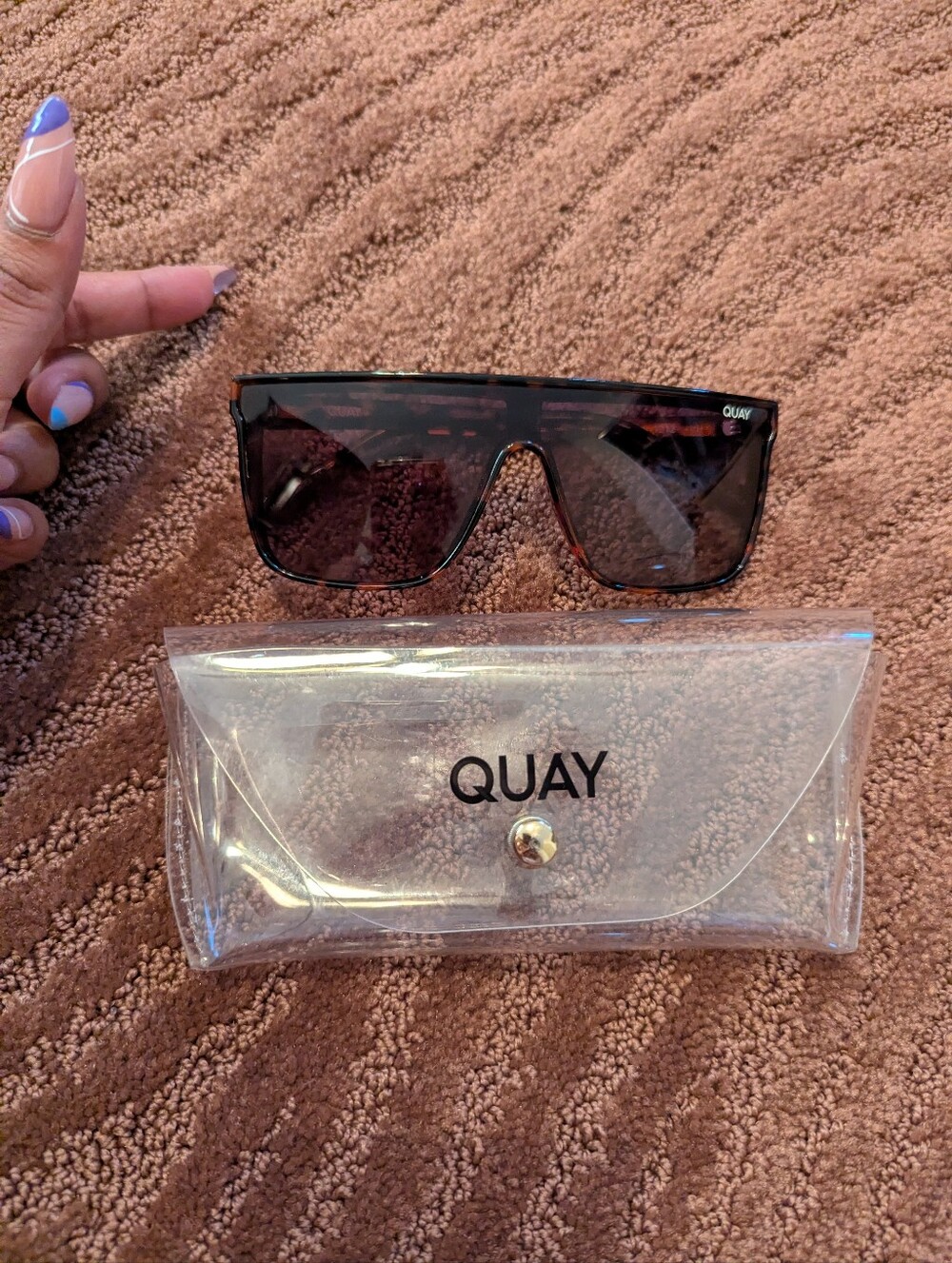 Quay Polarized Nightfall Sunglasses In Tortoise - Picture 4 of 4